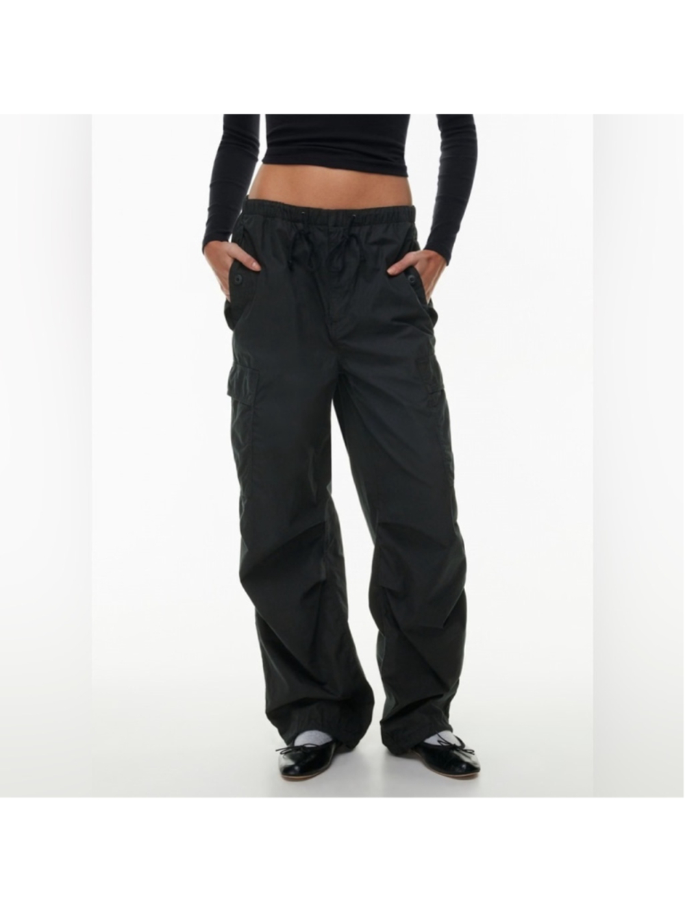 Aritzia TNA Squad Pocket Parachute Cargo Pants